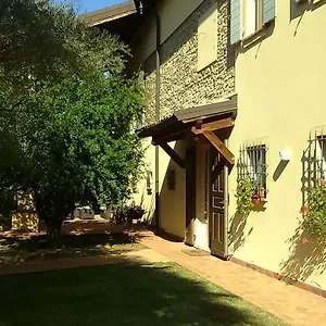  Bed & Breakfast Esther Italia